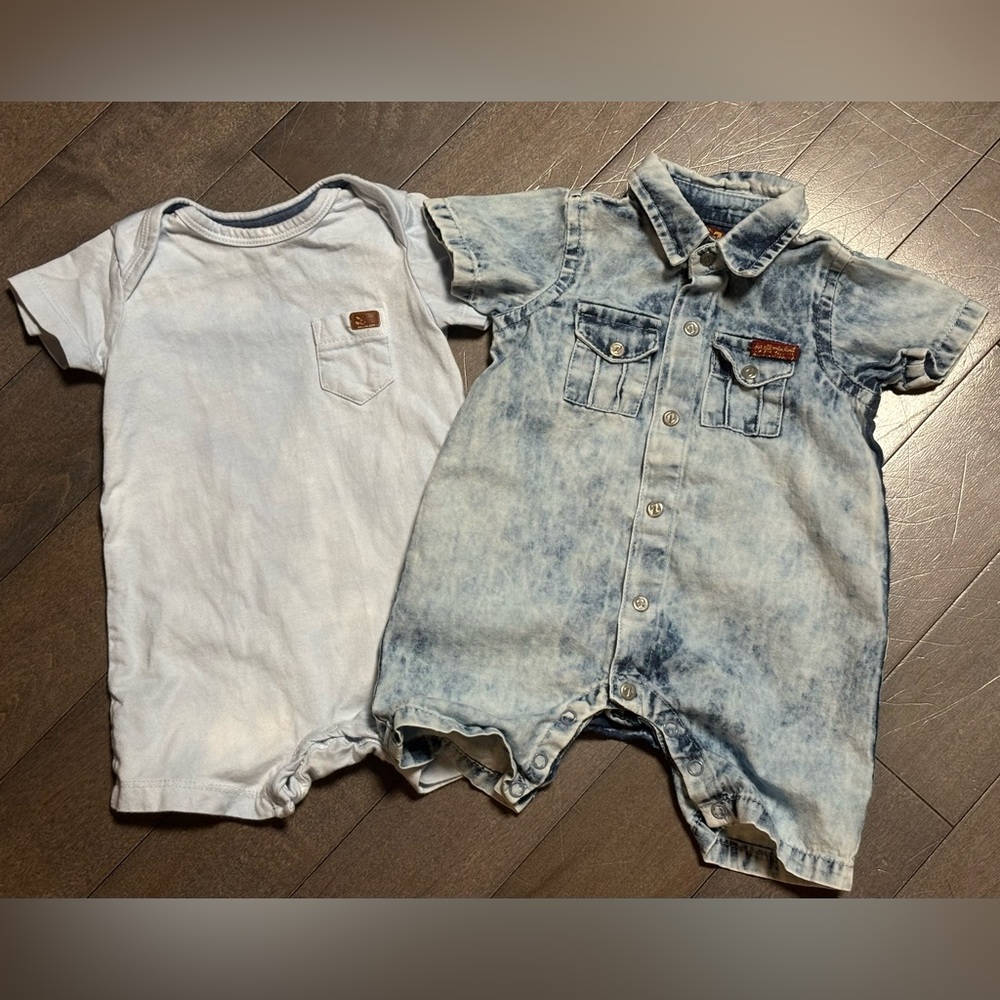 Baby 7 FOR ALL MANKIND 0-3 Month Short Sleeve Romper Bundle